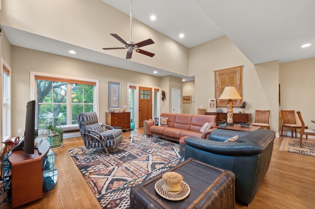 3822 Ridgelea Dr - Photo 4