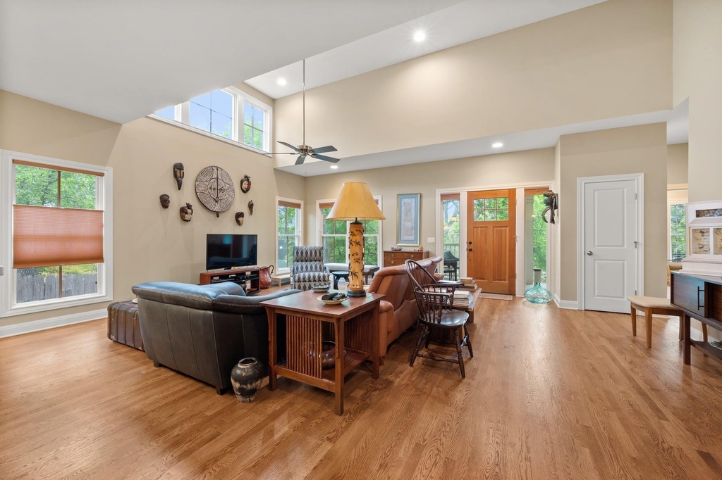 3822 Ridgelea Dr - Photo 3