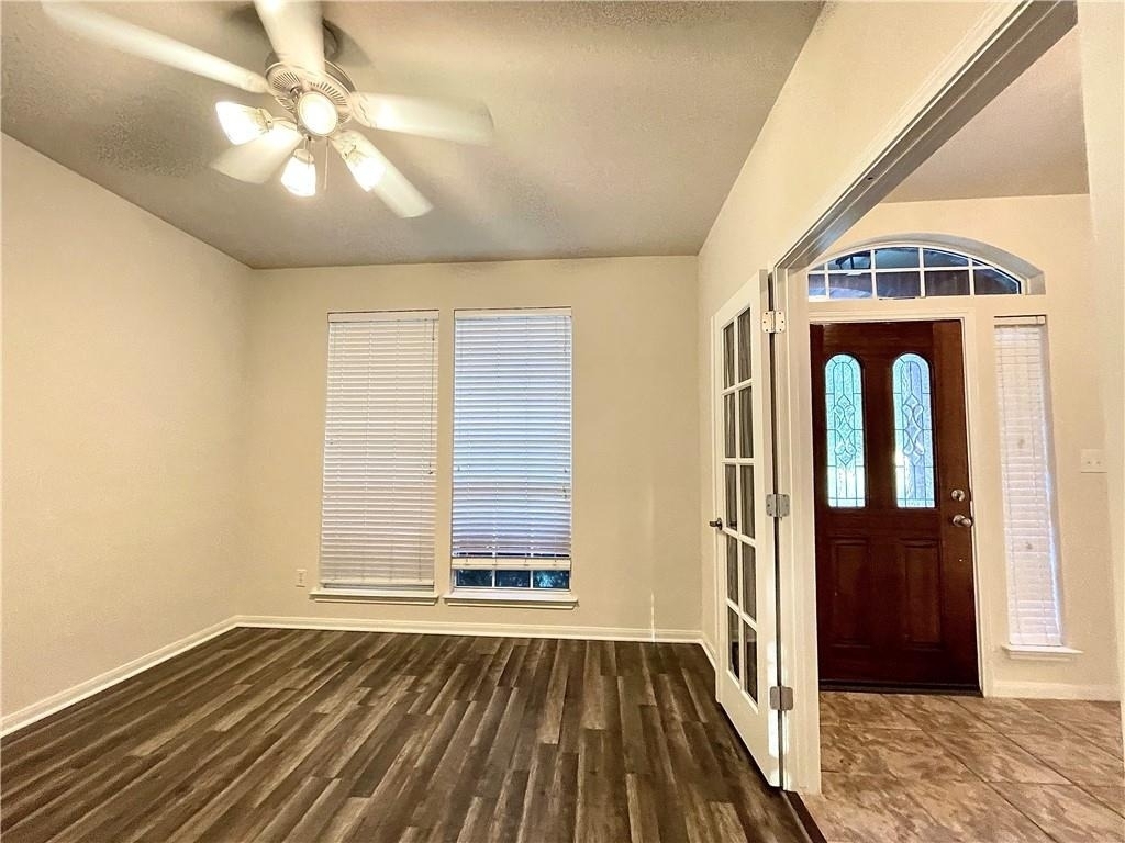906 Mesquite Hollow Pl - Photo 5