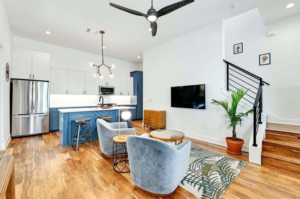 1407 Greenwood Ave - Photo 4