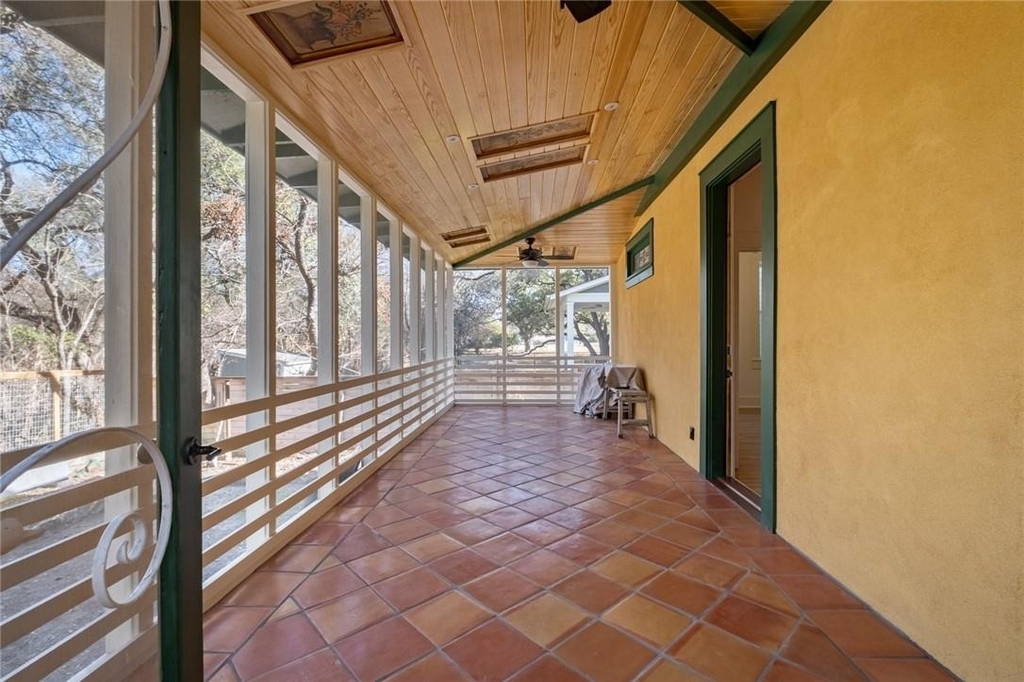 702 W Gibson St - Photo 36