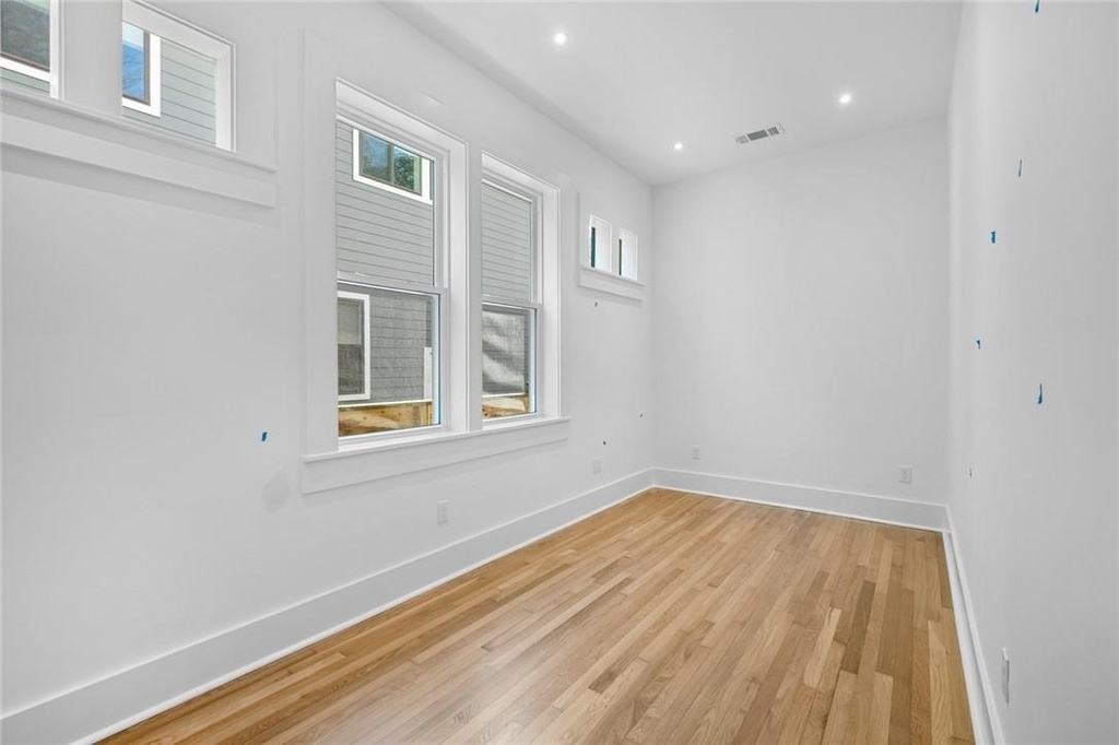 702 W Gibson St - Photo 17