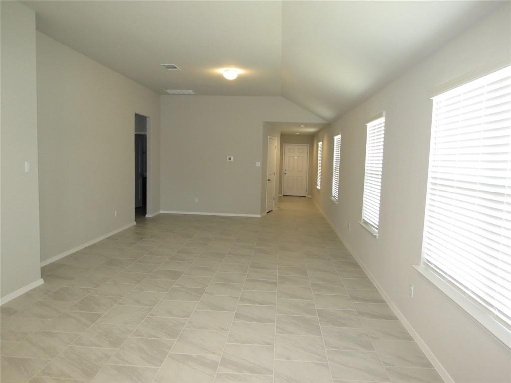 201 Stein Rd - Photo 4