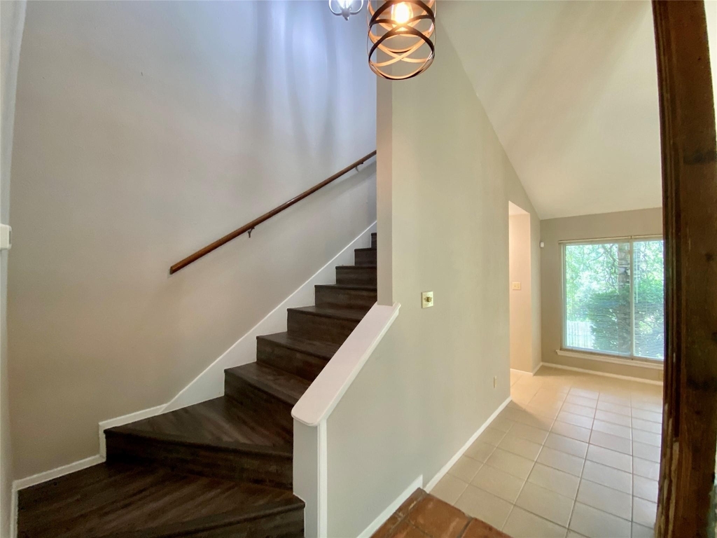7219 Scenic Brook Dr - Photo 20
