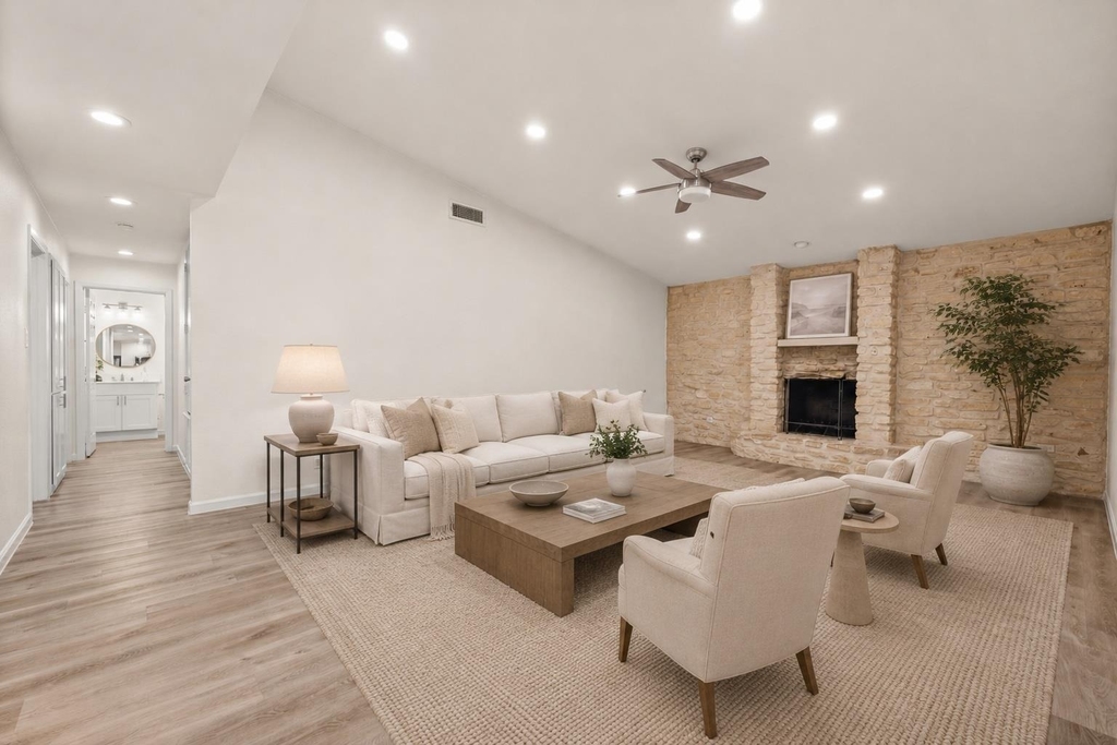 13307 Effingham St - Photo 3