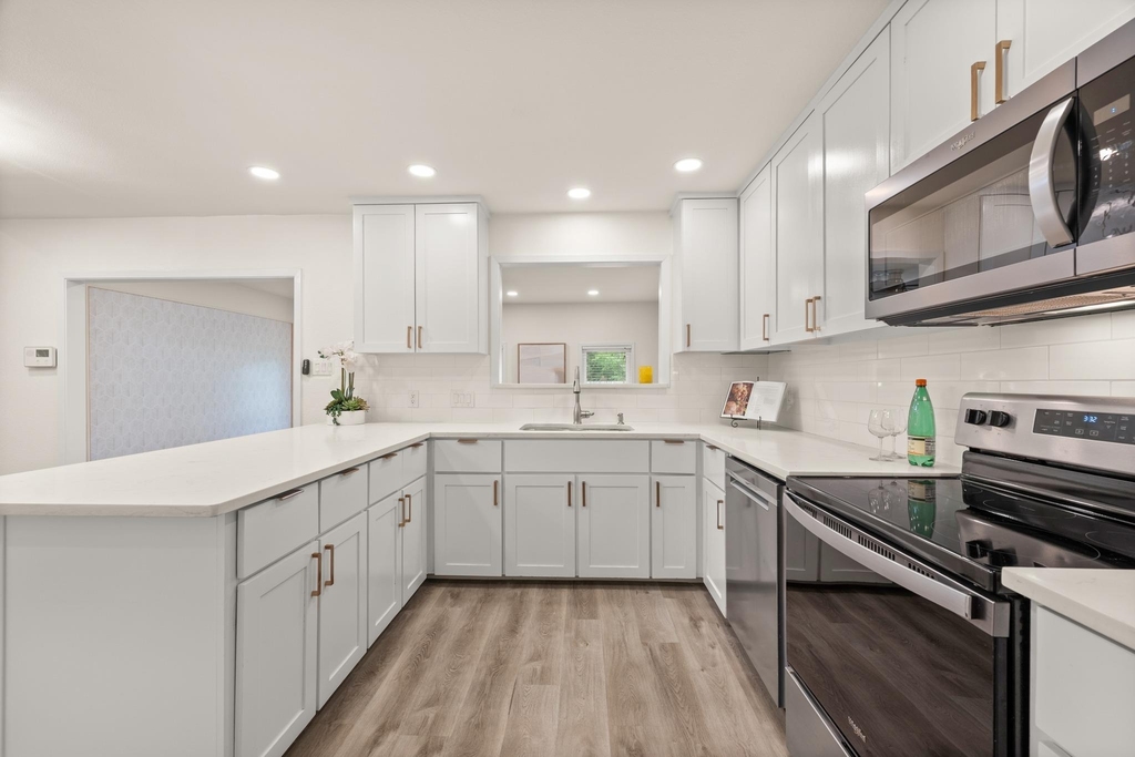 13307 Effingham St - Photo 7