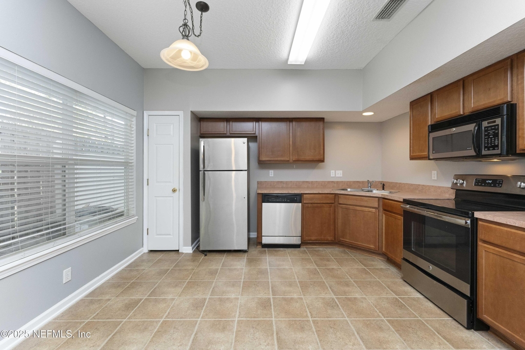 5260 Collins Road - Photo 5
