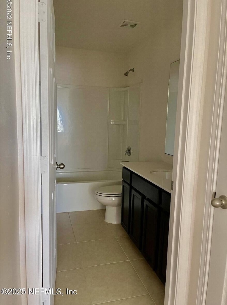8709 Lake George Circle E - Photo 9