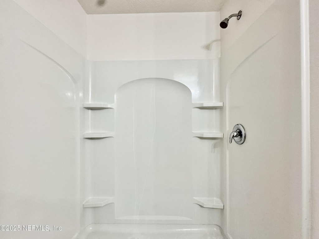 8709 Lake George Circle E - Photo 15