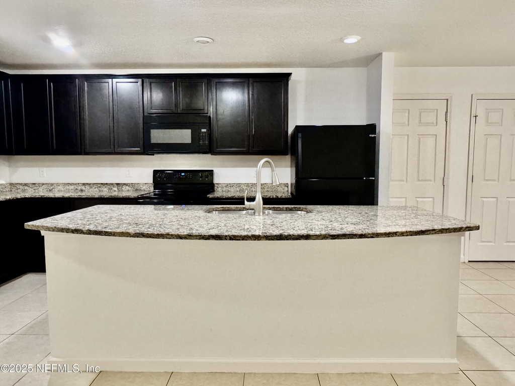 8709 Lake George Circle E - Photo 4