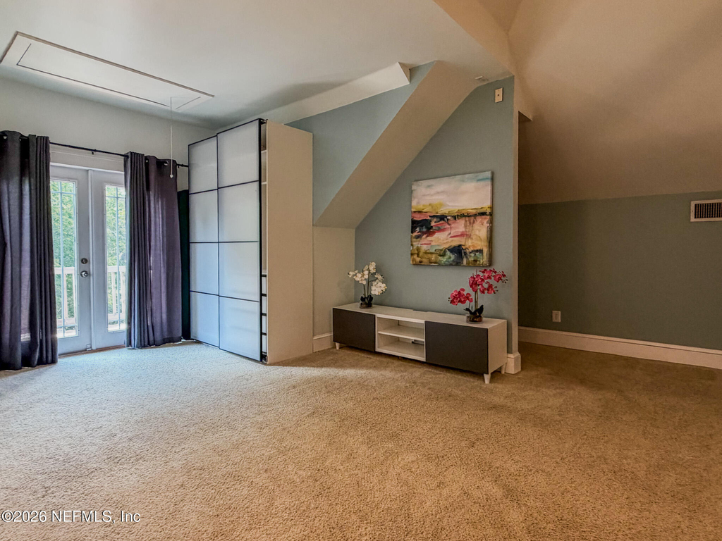 2769 Riverside Avenue - Photo 23