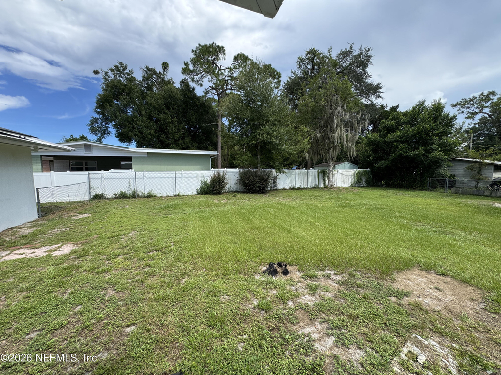 2201 Laurel Street - Photo 26