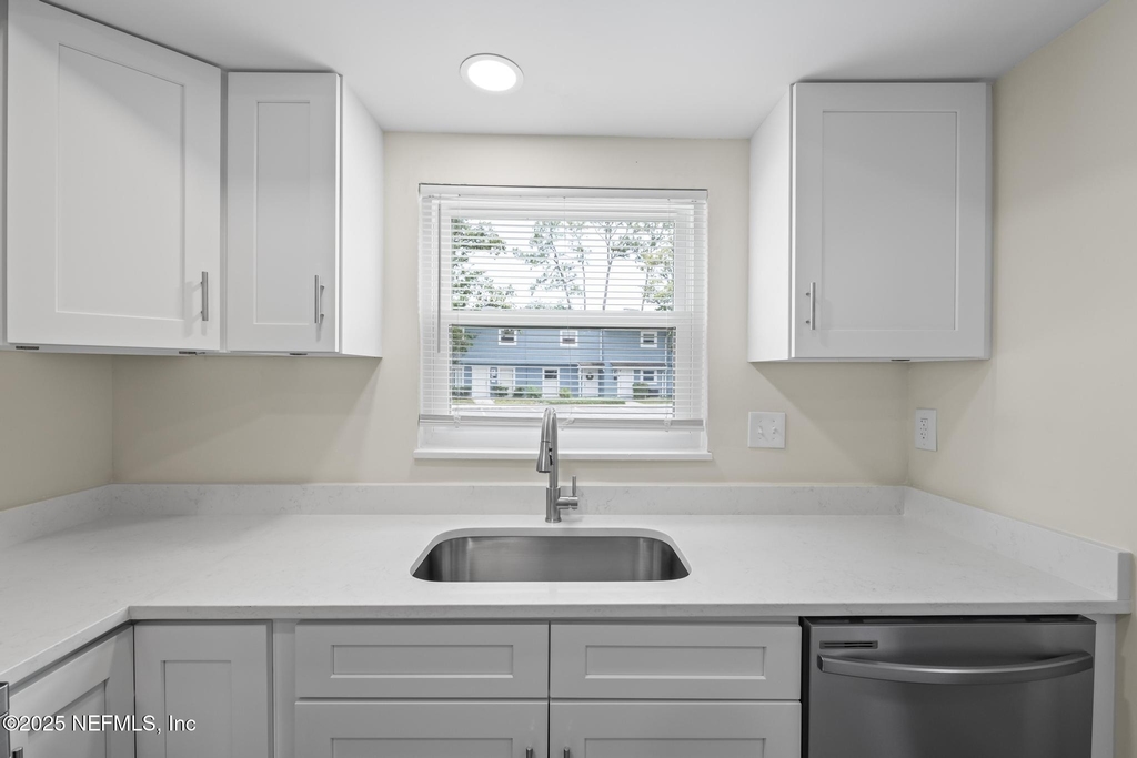 11359 Bedford Oaks Drive - Photo 18