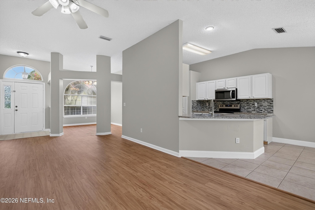 12949 Chets Creek Drive S - Photo 10