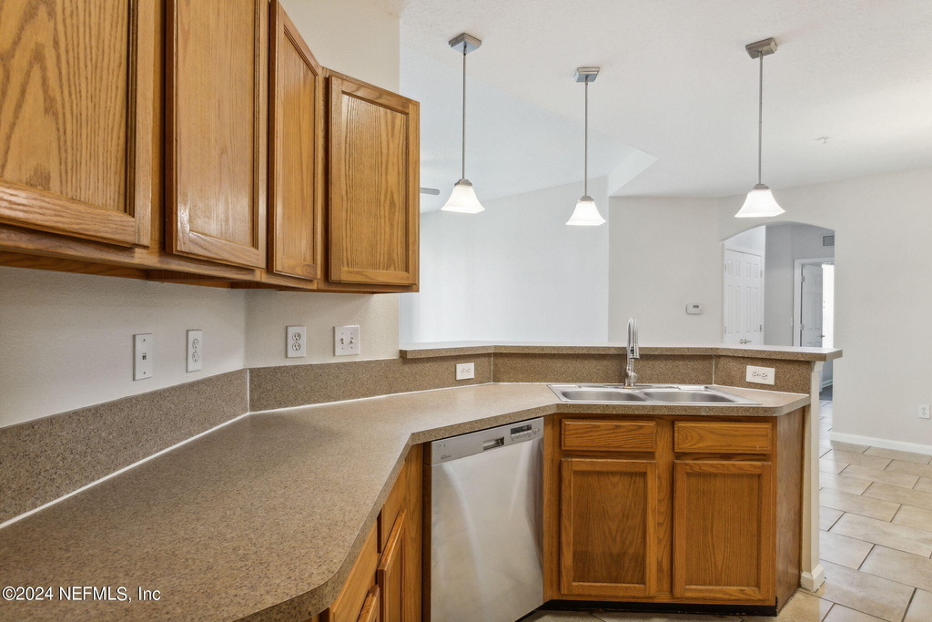 785 Oakleaf Plantation Parkway - Photo 16