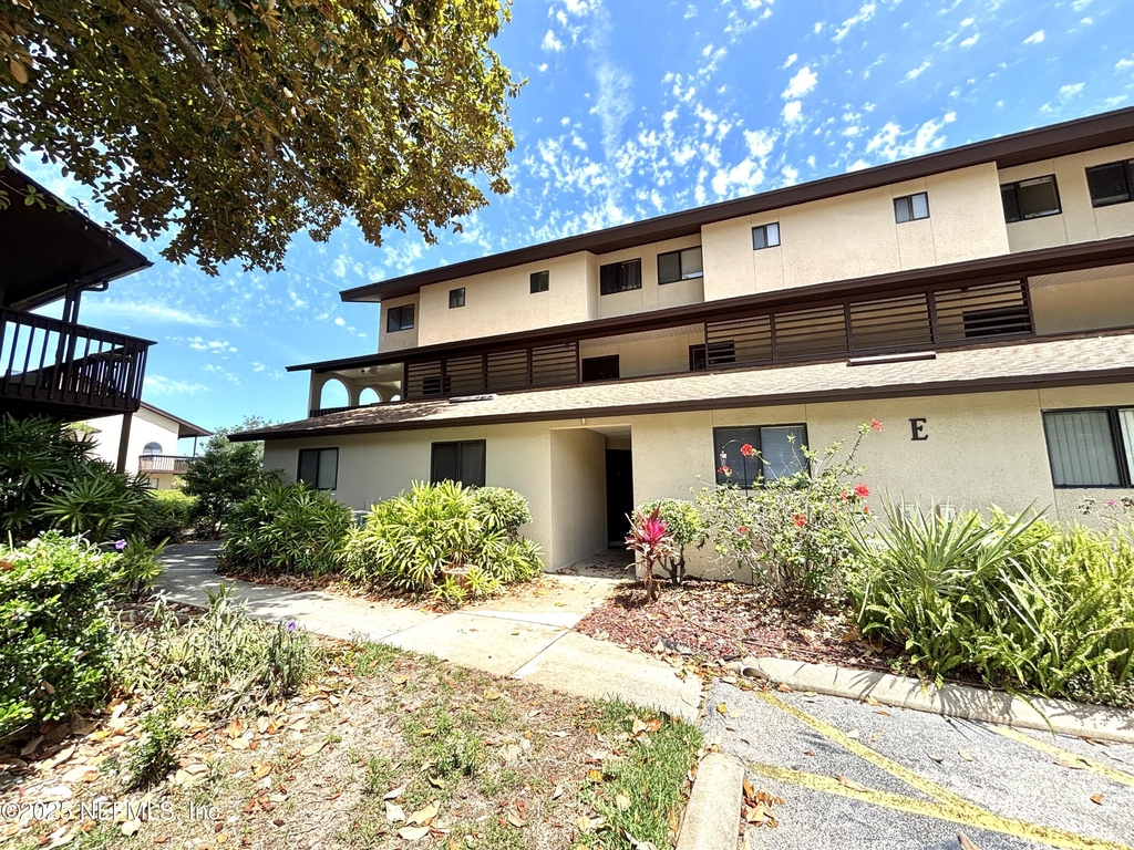 1255 Ponce Island Drive - Photo 0