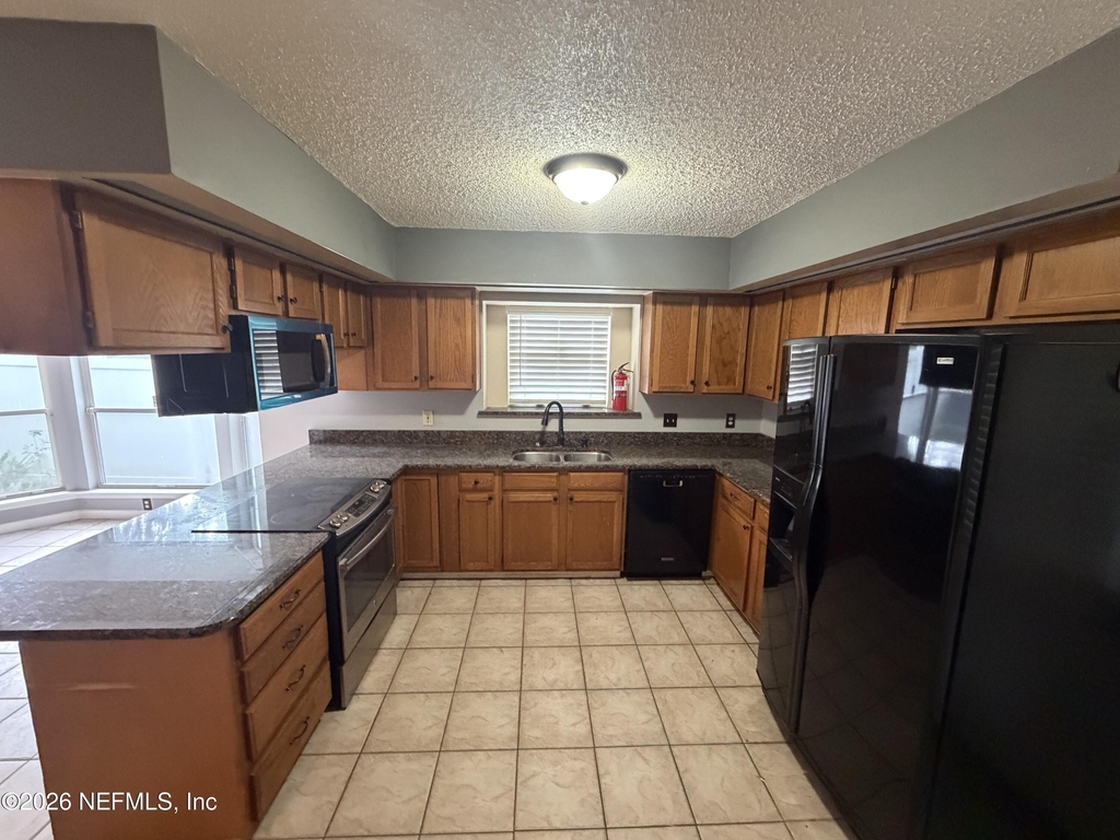 8532 Bitterwood Court - Photo 8