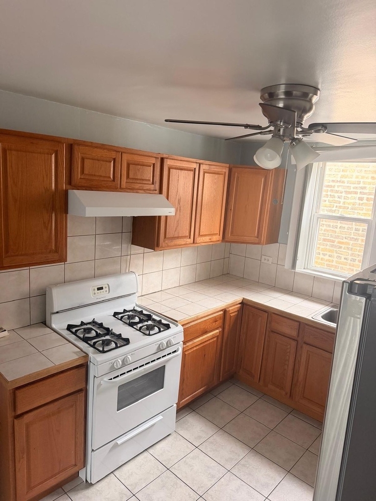 4314 N Menard Avenue - Photo 2