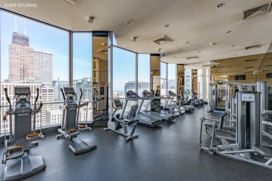 535 N Michigan Avenue - Photo 9