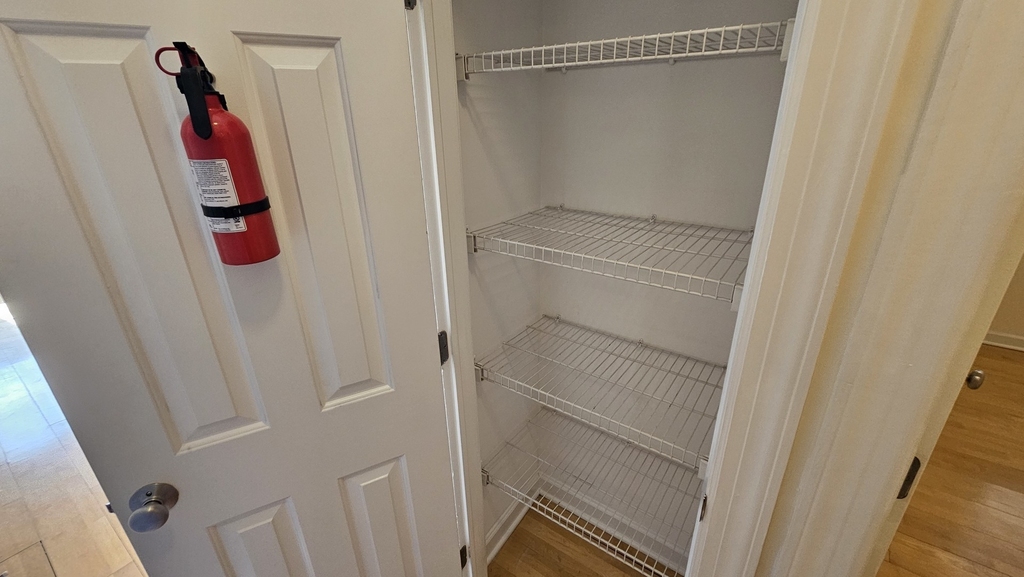 511 N Hartland Court - Photo 8