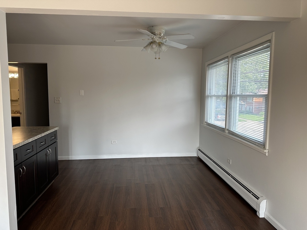 4537 Maple Avenue - Photo 2