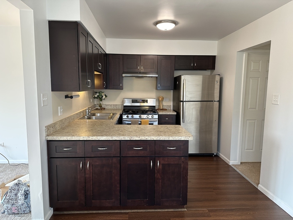 4537 Maple Avenue - Photo 3