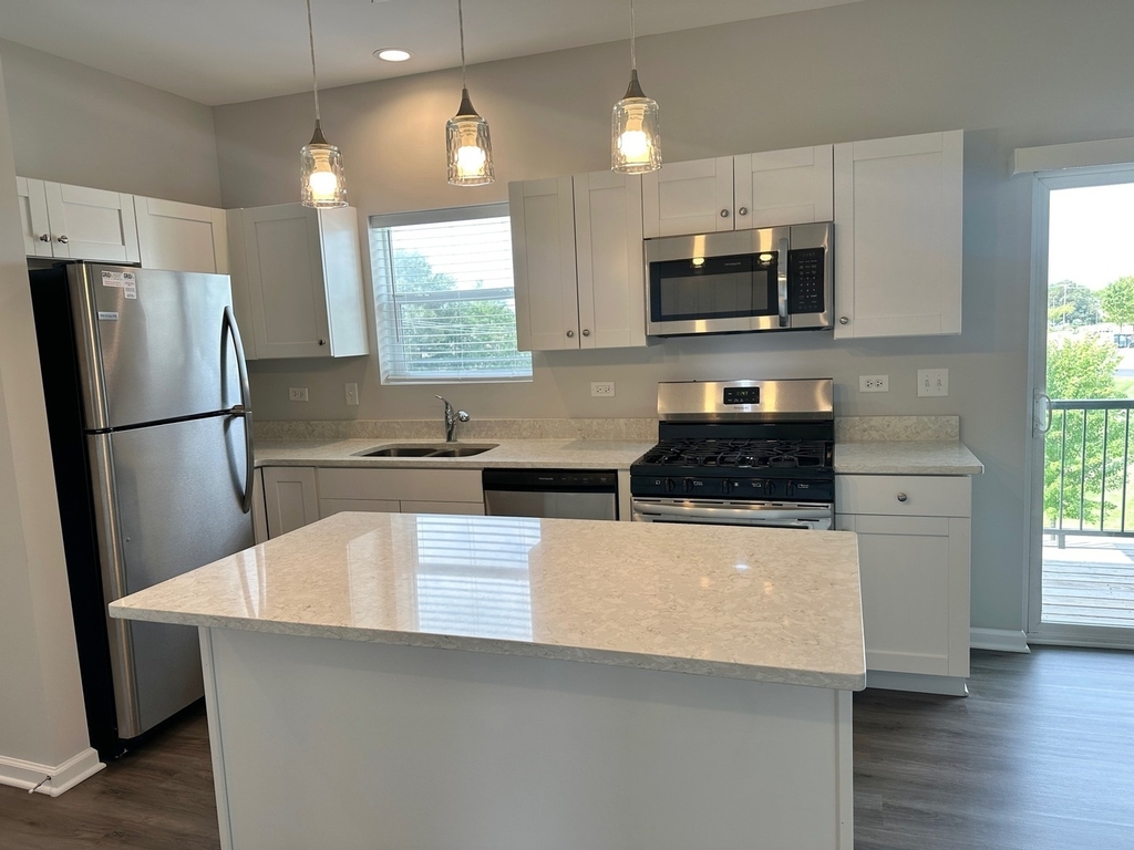 855 E Main Street - Photo 1