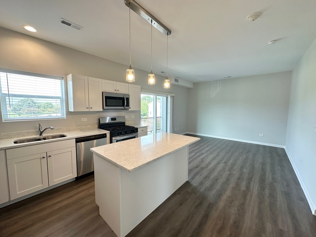 855 E Main Street - Photo 2
