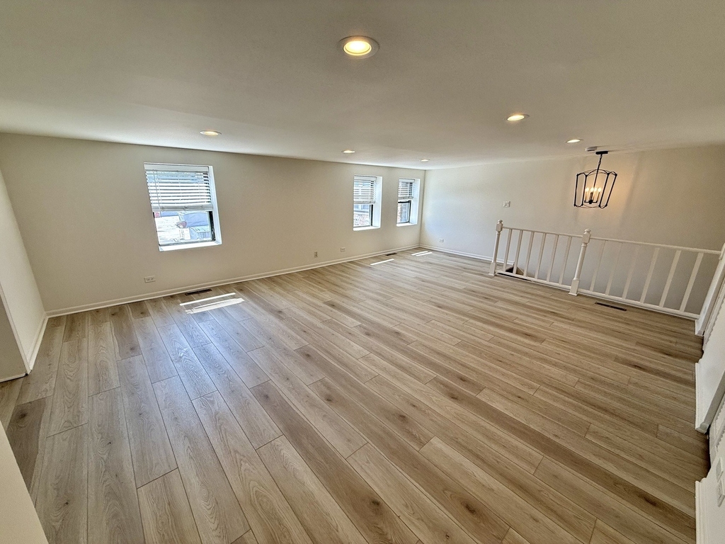 937 W Armitage Avenue - Photo 3