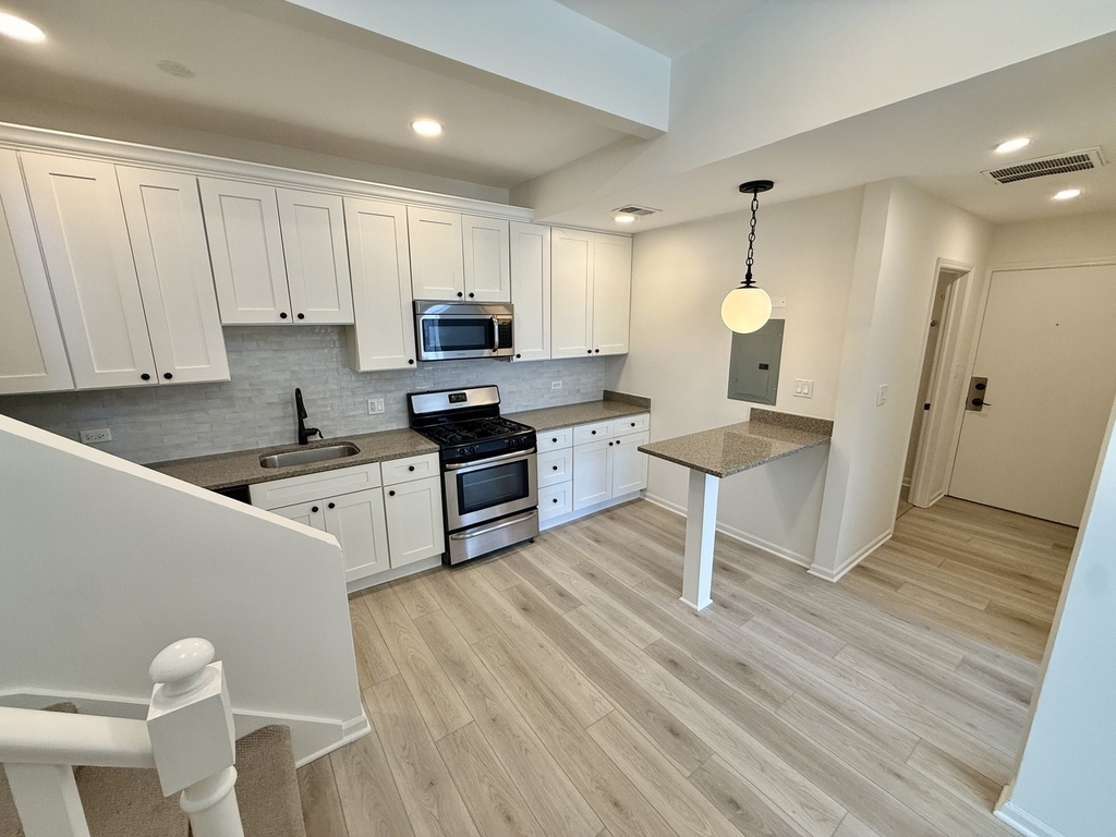 937 W Armitage Avenue - Photo 10