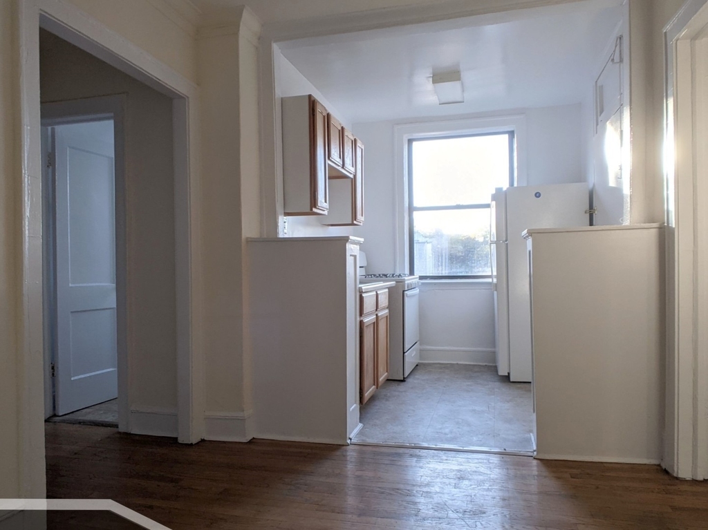 2334 N Spaulding Avenue - Photo 4