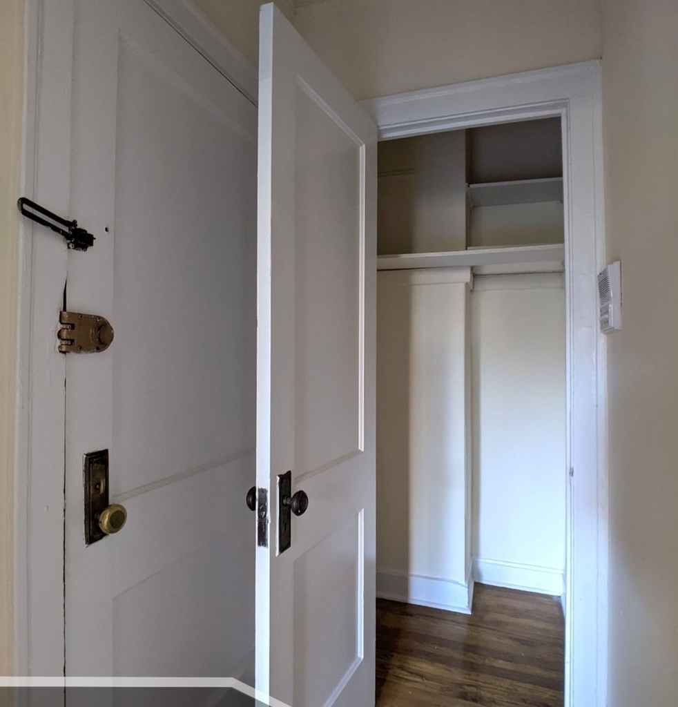 2334 N Spaulding Avenue - Photo 13