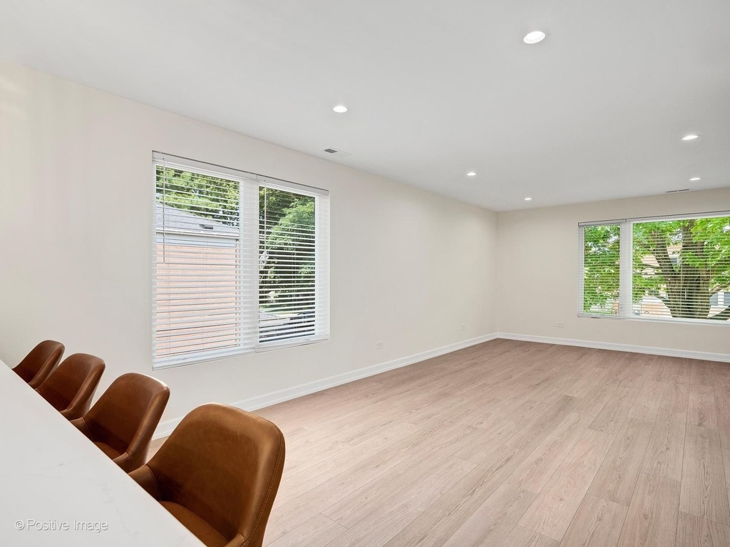 511 Forest Avenue - Photo 5