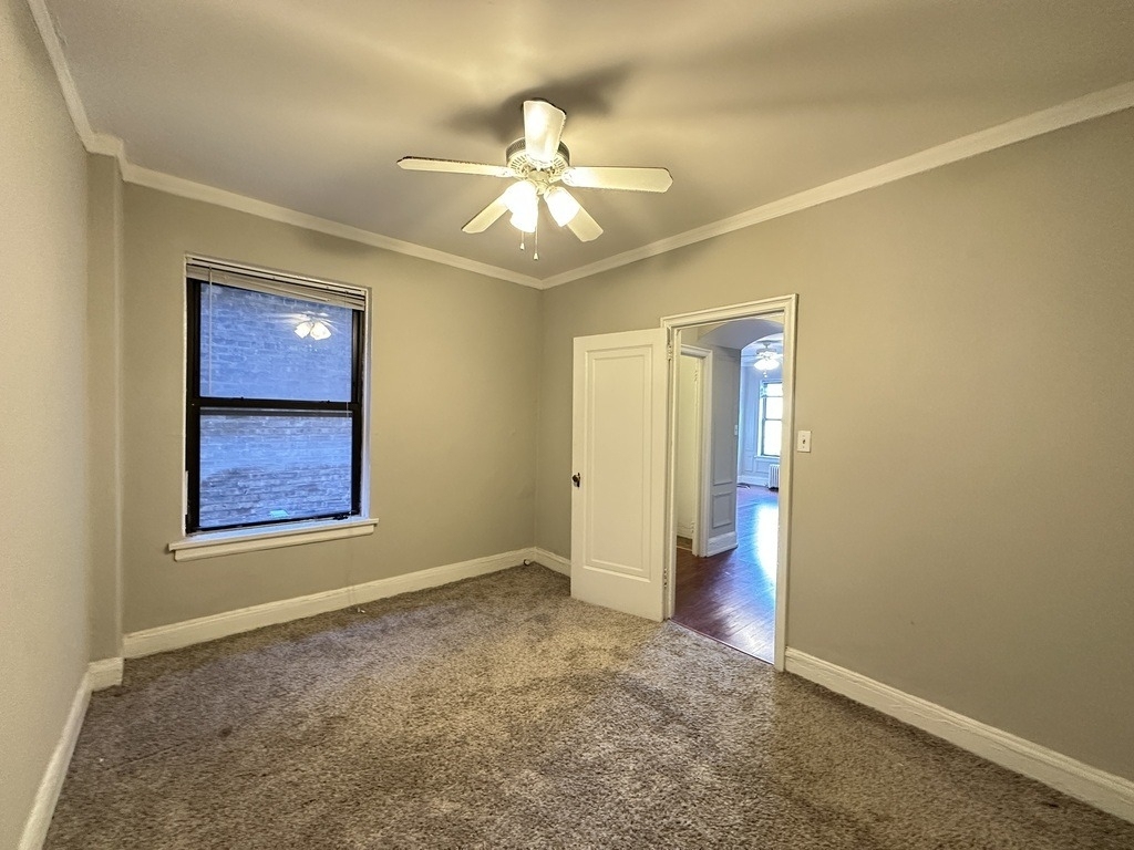 434 W Wellington Avenue - Photo 13