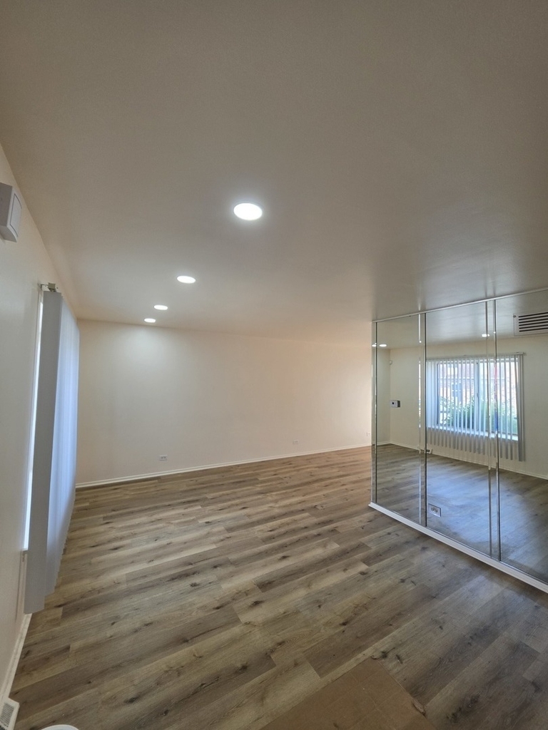 5044 Brighton Lane - Photo 1