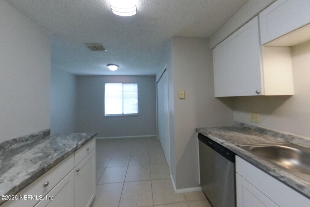 8338 Knotts Landing Drive E - Photo 7