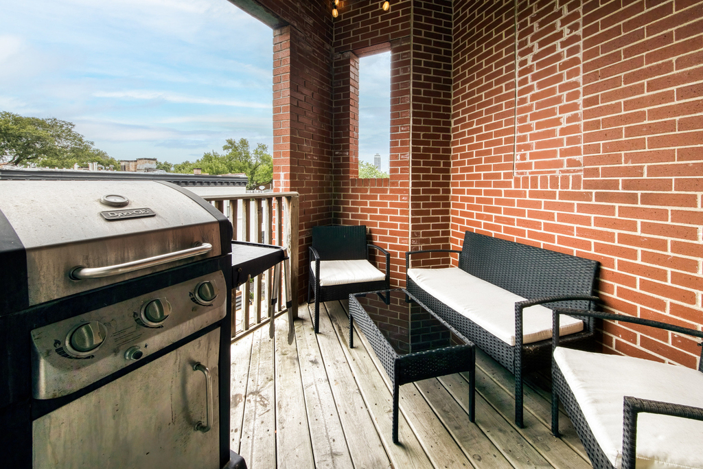 845 W Altgeld Street - Photo 8