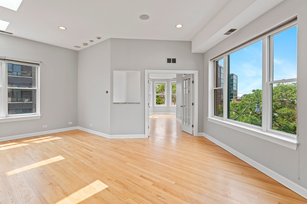 845 W Altgeld Street - Photo 5