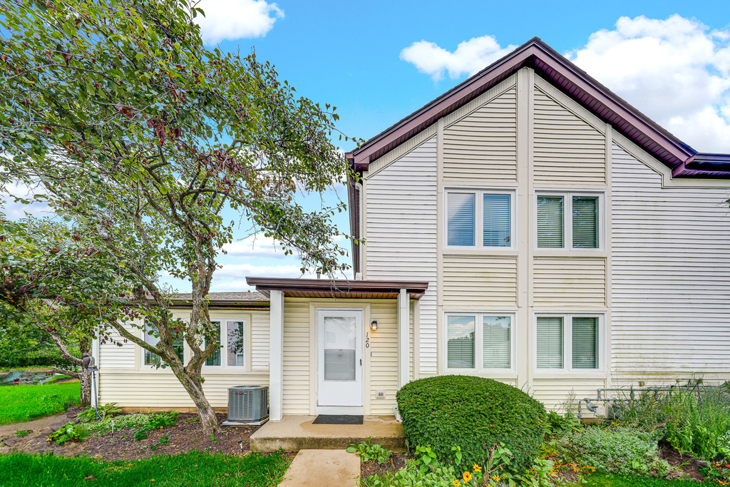 120 Inverrary Lane - Photo 1