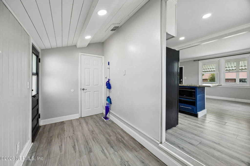9115 Jackson Avenue - Photo 13