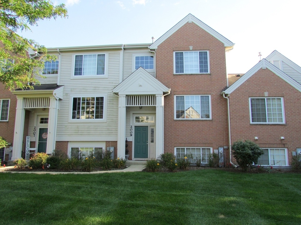 2009 Concord Drive - Photo 0