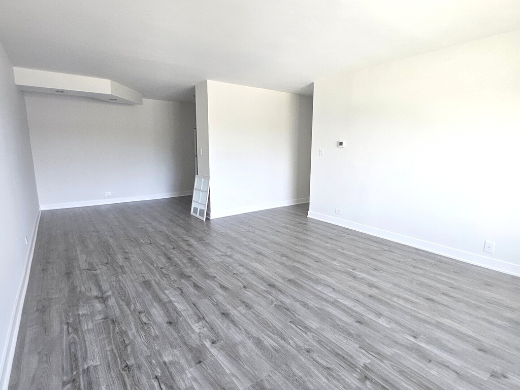 1375 Rebecca Drive - Photo 3