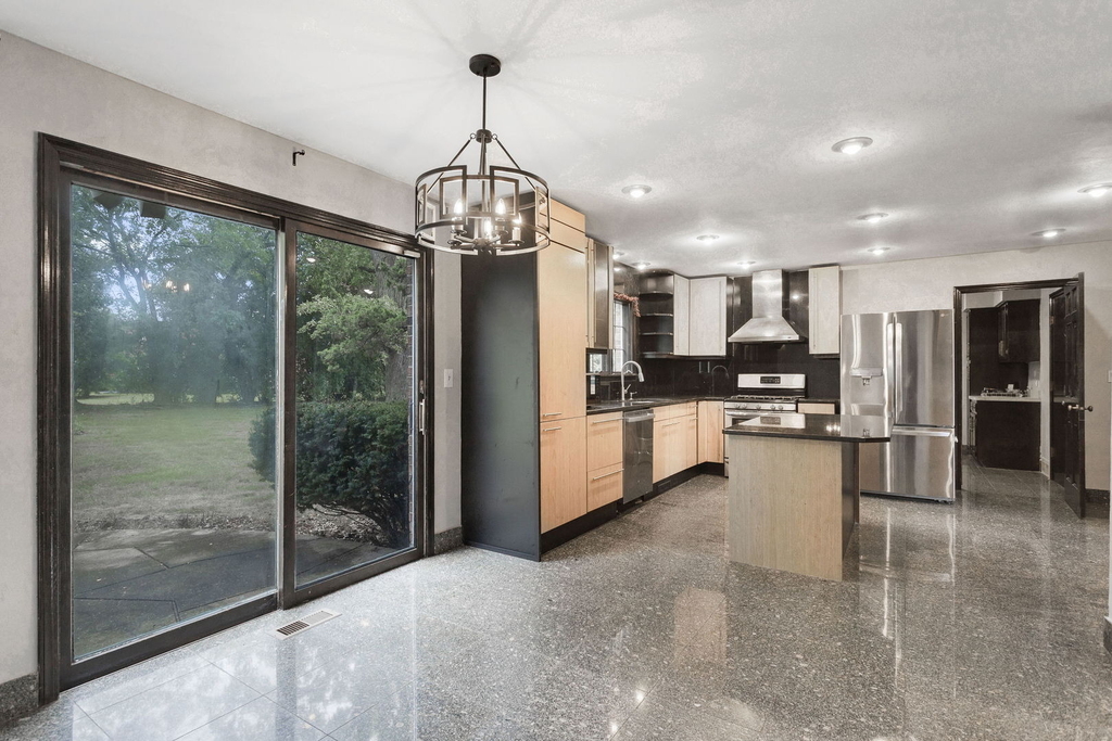 12 Kingston Drive - Photo 7