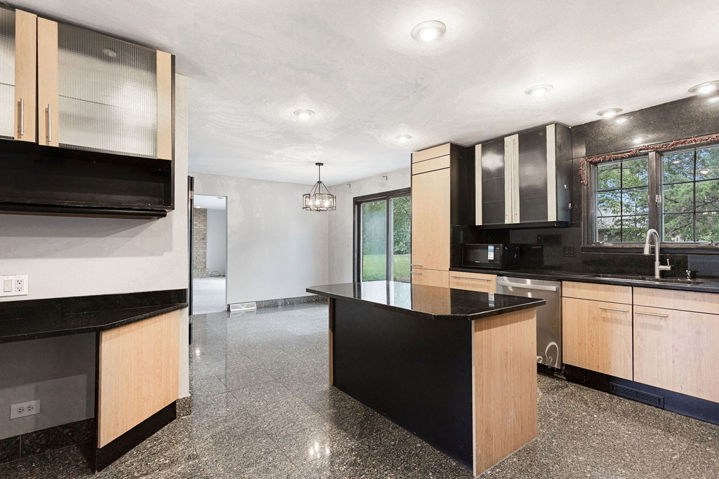 12 Kingston Drive - Photo 6