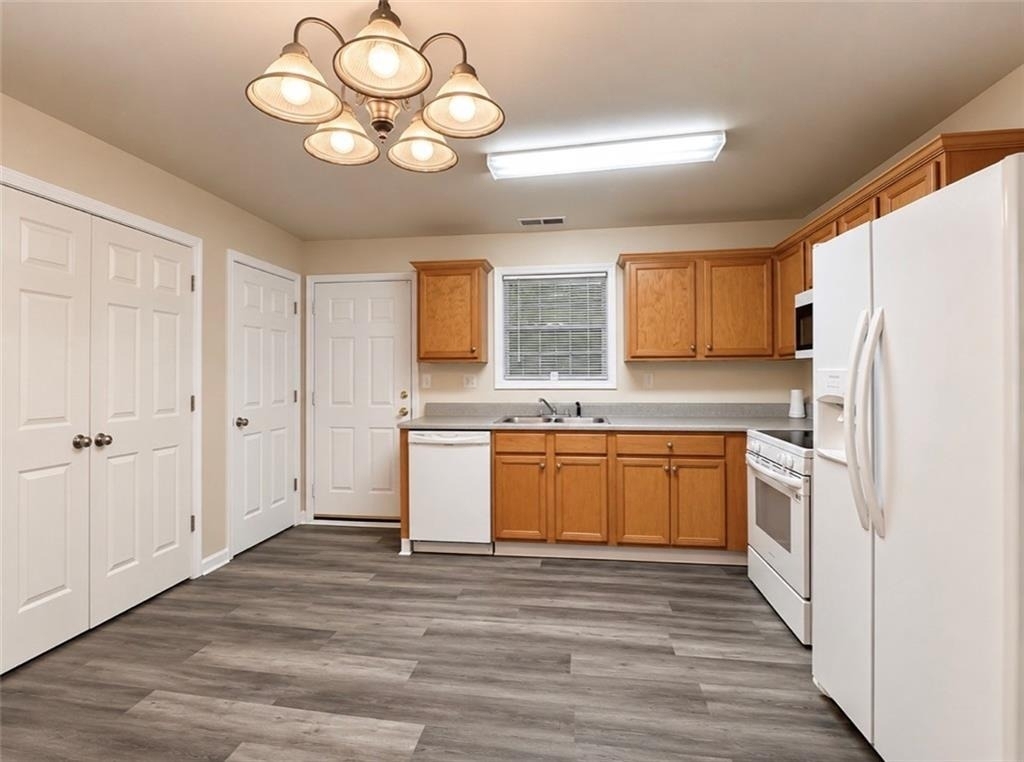 230 Hiram Terrace - Photo 5