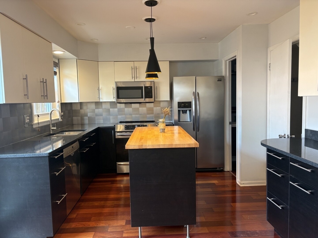 2156 Rugen Road - Photo 5