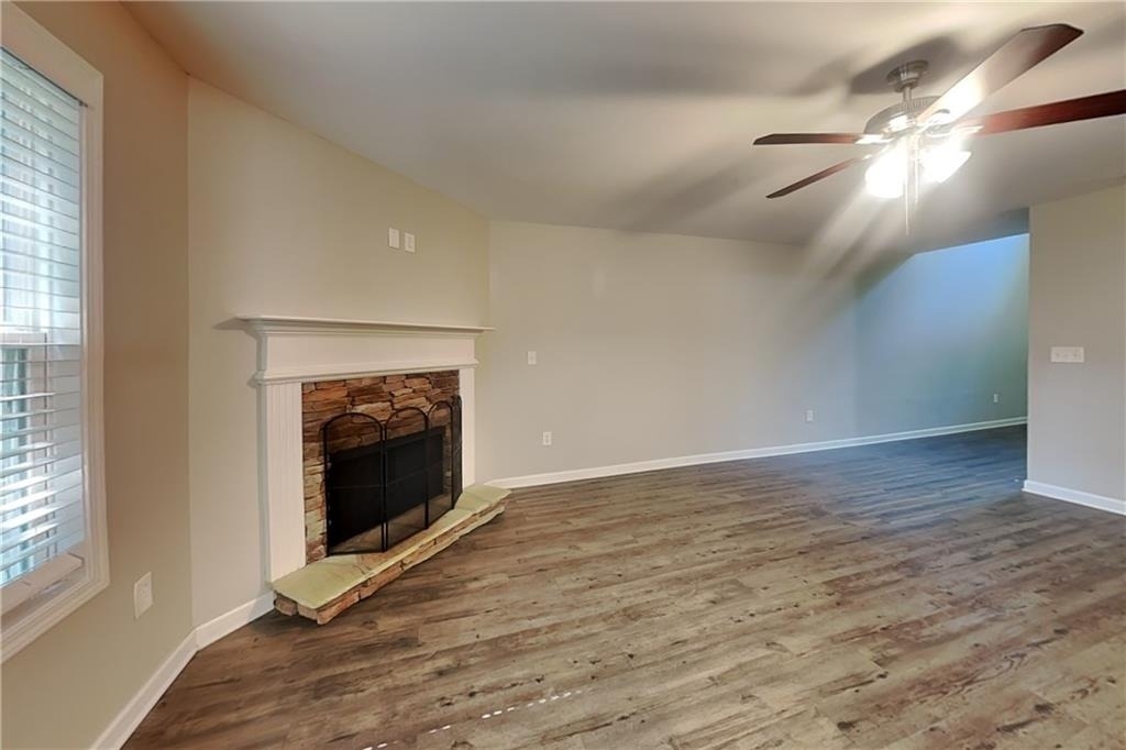 517 Arrowhead Drive - Photo 2
