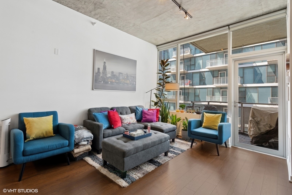 1345 S Wabash Avenue - Photo 2