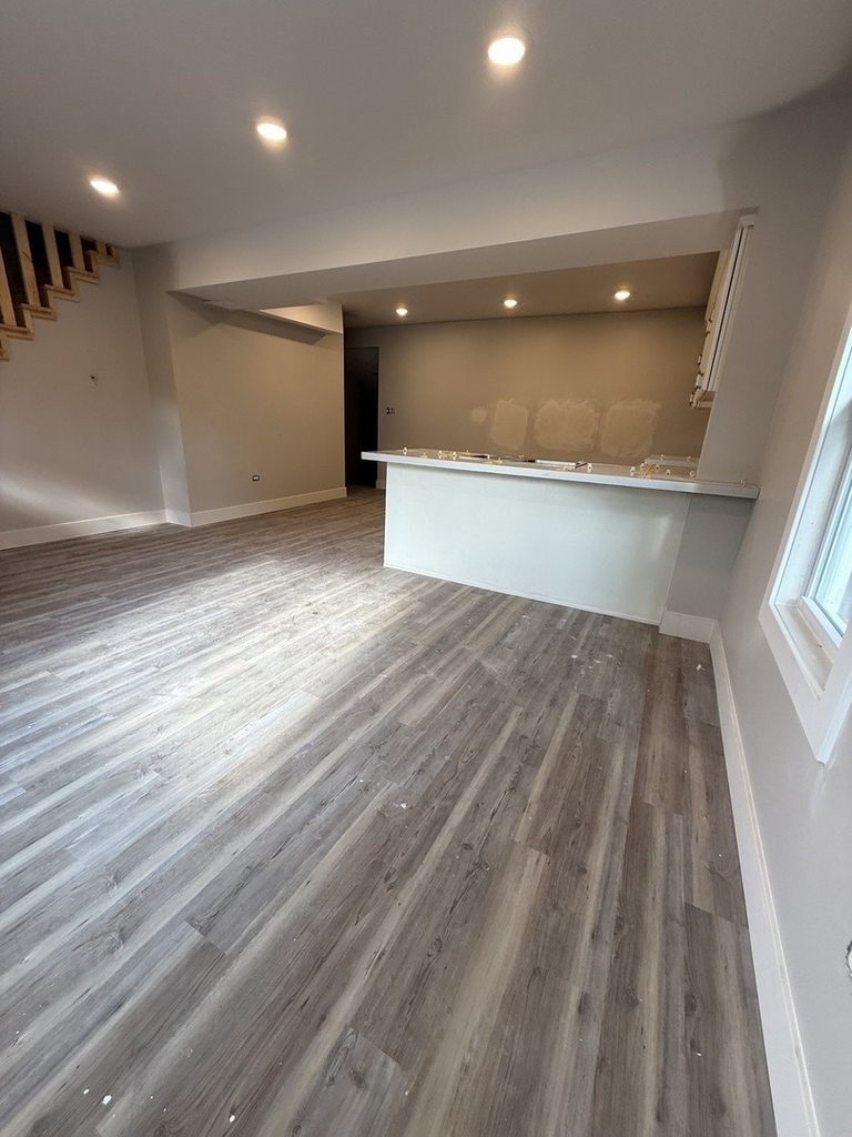 16901 Crane Avenue - Photo 3