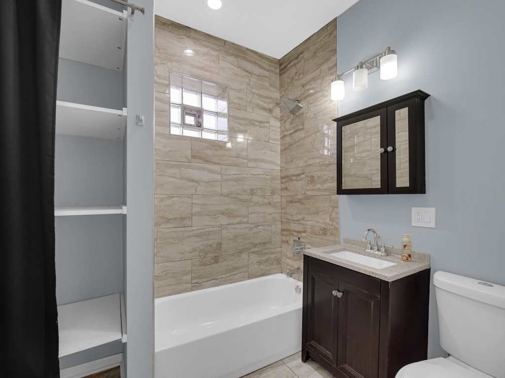 2610 W 38th Street - Photo 10